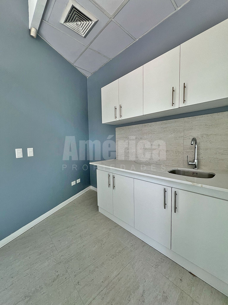Oficina  en Arriendo, 1 dormitorios