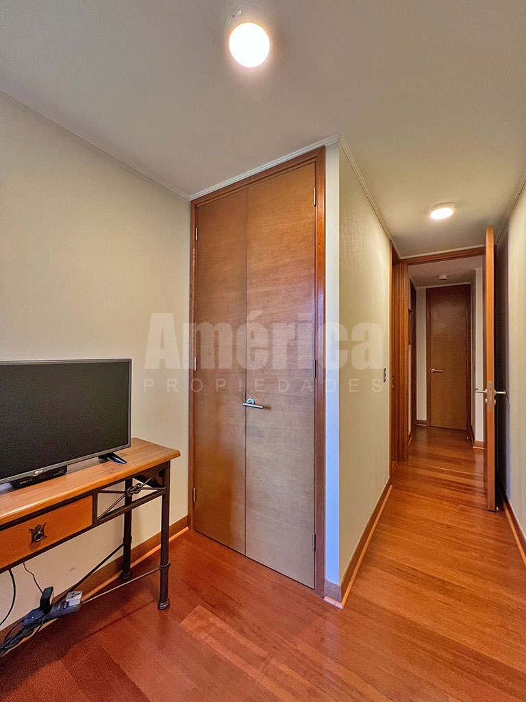 Depto  en Venta, 4 dormitorios